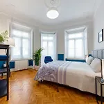 Contador Mor Rooms And Apartments